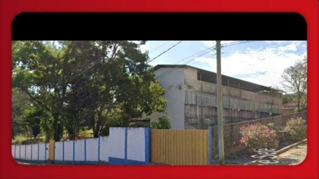 Foto 1 de 5: Comercial em leilão em Iguatama - MG, bairro Centro — PREDIO COMERCIAL  IGUATAMA (MG): RUA VINTE E SETE (R. OITO, 83), SN, ESQ. R. DEZ, CENTRO.  .:.EXCELENTE OPORTUNIDADE DE INVESTIMENTO IMOBILIÁRIO COM SEGURANÇA JURÍDICA E FACILIDADE DE COMPRA PELA PLATAFORMA COMPREI.:.