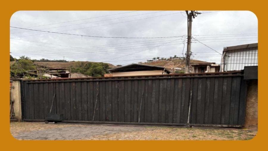 Foto 1 de 2: Imóvel em leilão em João Monlevade - MG, bairro José Eloi — IMÓVEL NA RUA DO ANDRADE, N. 799, JOSÉ ELÓI, JOÃO MONLEVADE/MG, COM 900M².__