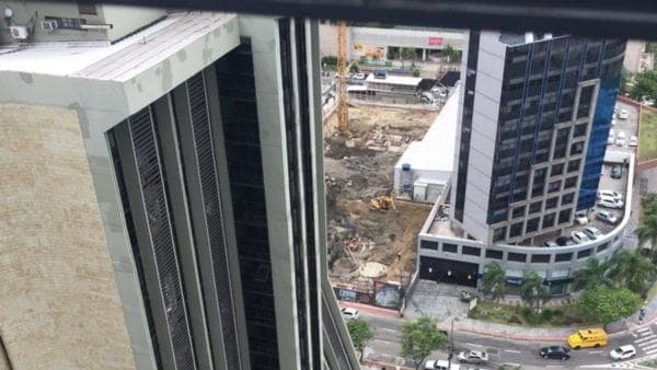Foto 2 de 5: Comercial em leilão em Vitória - ES, bairro Centro Do Comercio De Cafe De Vitoria — Sala 1510 (unida a sala 1511) com 45m² cada do Edifício Palácio do Café,