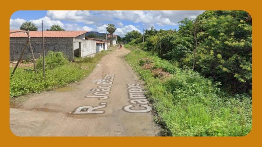 Foto 1 de 2: Terreno em leilão em Maracanaú - CE, bairro Parque Tijuca — TERRENO DE GRANDE ÁREA COM 9.000,00 M², SOBRE O TERRENO FORAM CONSTRUIDAS DIVERSAS CASAS POPULARES, SEM AVERBAÇÃO, LOCALIZADAS NA RUA JOÃO BEZERRA CAMPOS, PARQUE TIJUCA, MARACANAÚ/CE. __