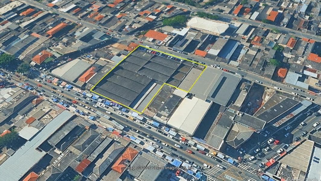 Foto 6 de 10: Comercial em leilão em São Paulo - SP, bairro Itaquera — Prédio e terreno de aprox. 3.730 m² de terreno (está fracionada em diversas matrículas), Av. Mateo Bei, 3083, São Matheus, Itaquera, São Paulo SP.