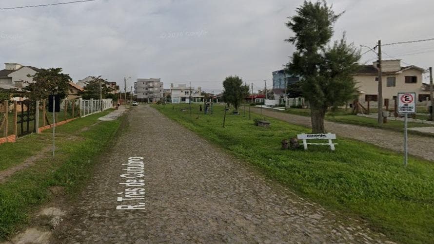 Imóvel em leilão em Tramandaí - RS — IMOVEL LOCALIZADO DA RUA TRES DE OUTUBRO, LOTE 20