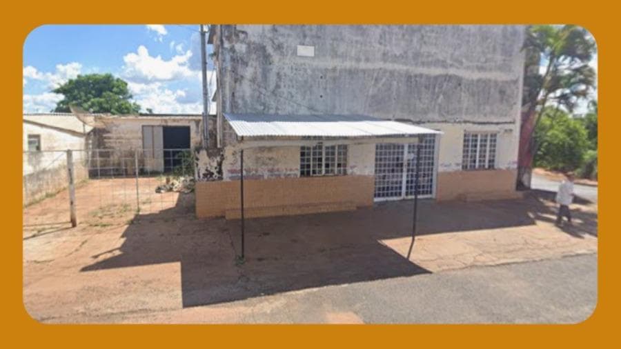 Foto 1 de 2: Comercial em leilão em Prata - MG, bairro Cruzeiro do Sul — IMÓVEL COMERCIAL CONSTITUÍDO POR UM GALPÃO E UM CÔMODO PARA DEPOSITO, LOCALIZADO NA RUA PRESIDENTE ANTÔNIO CARLOS, 1200, CRUZEIRO DO SUL, PRATA/MG.
