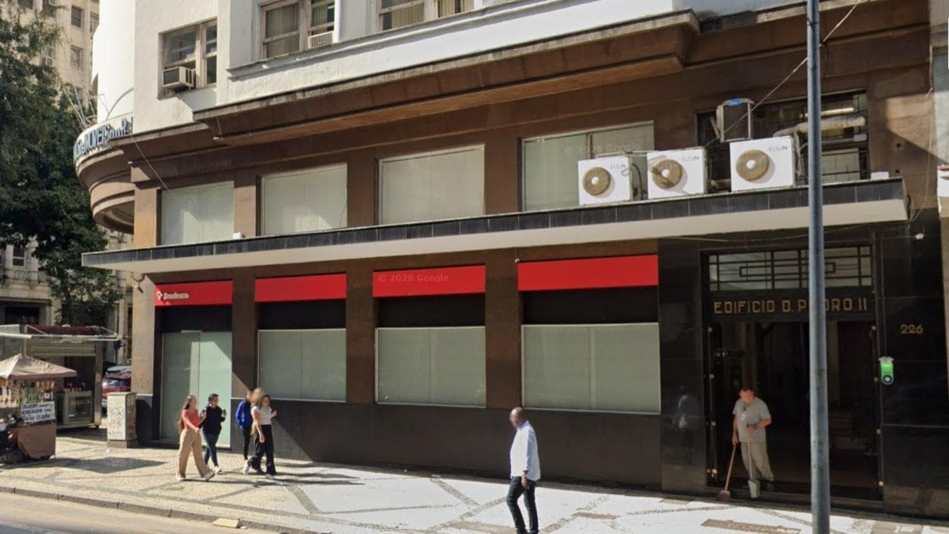 Foto 1 de 4: Comercial em leilão em Rio De Janeiro - RJ, bairro Centro — SALA 1210, AV GRACA ARANHA, N 226 - CENTRO RIO DE