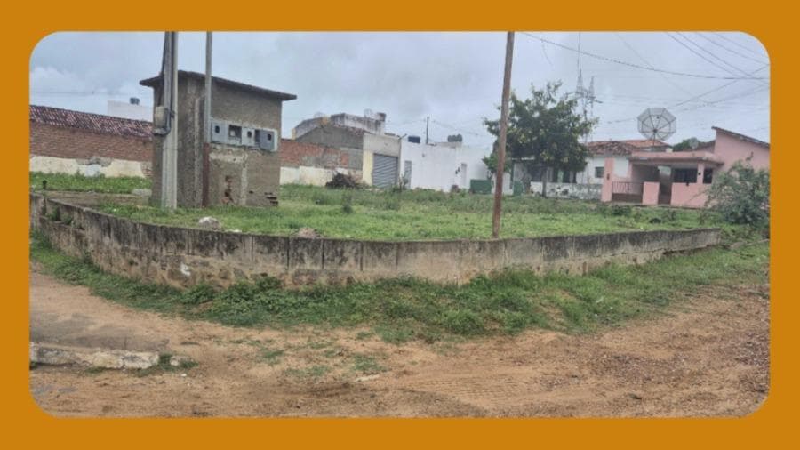 Foto 1 de 2: Terreno em leilão em Taquaritinga Do Norte - PE, bairro Pão de Açúcar — LOTE DE TERRENO PLANO, LOCALIZADO NA RUA ALUÍSO MOTA DE LIMA, NO DISTRITO DE PÃO DE AÇÚCAR, MUNICÍPIO DE TAQUARITINGA DO NORTE/PE. ÁREA TOTAL DE 1.385,85 M².