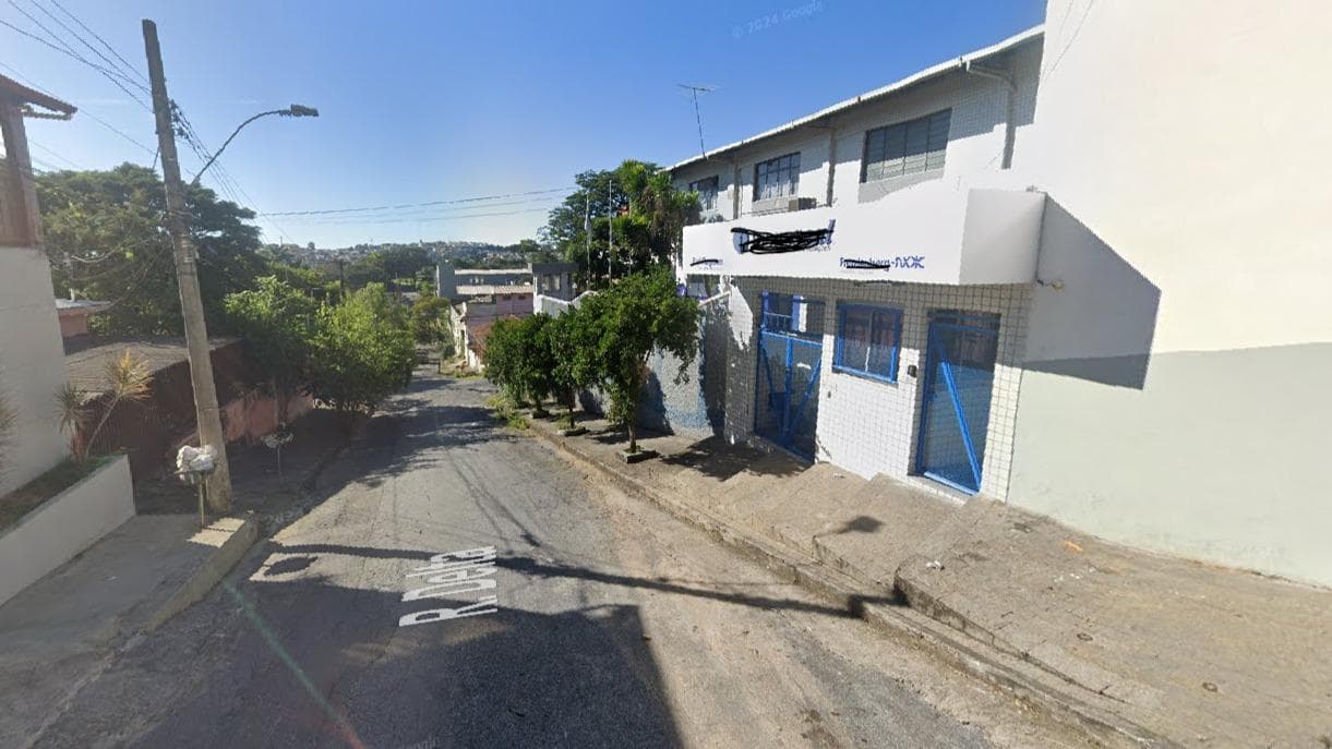 Foto 2 de 3: Terreno em leilão em Belo Horizonte - MG — Lote 30 da quadra cinco Rua Delta Belo Horizonte