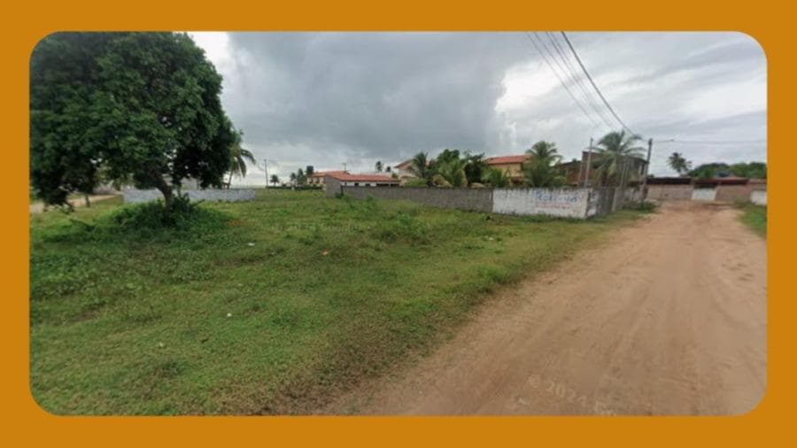 Foto 1 de 2: Area Rural em leilão em Maués - AM, bairro Centro — ÁREA DE TERRA, LOCALIZADA AO LADO DIREITO DA ESTRADA DOS MORAES, MAUÉS/AM, COM ÁREA DE 1.250,00M2, CONTENDO UMA CONSTRUÇÃO DE ALVENARIA.__