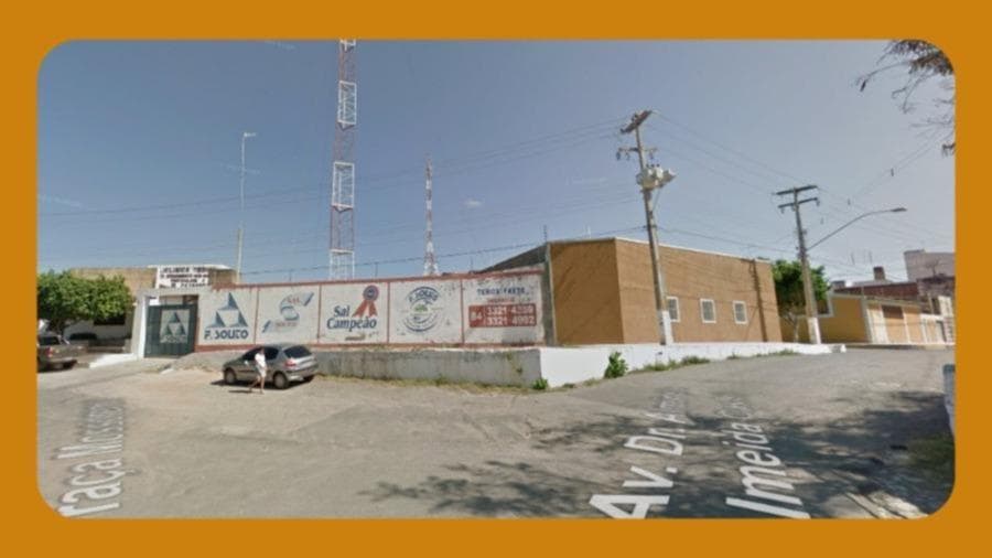 Foto 1 de 2: Comercial em leilão em Mossoró - RN, bairro Centro — IMÓVEL INDUSTRIAL CONSTITUÍDO PELAS MATRICULAS 1491, 7053 E 11298, LOCALIZADO NO CENTRO COMERCIAL À AVENIDA JOÃO PESSOA, Nº 58, MOSSORÓ/RN.
