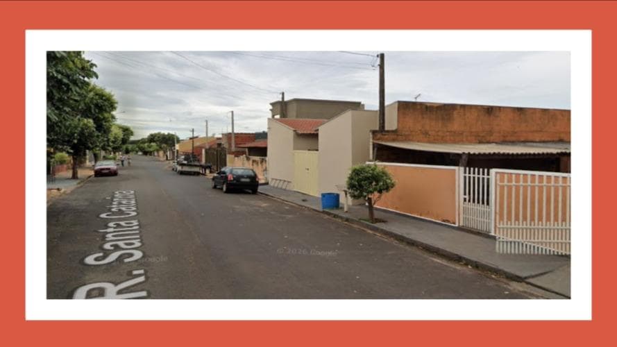 Foto 1 de 2: Terreno em leilão em Nipoã - SP, bairro Centro — LOTE DE TERRENO, SITUADO NA RUA SANTA CATARINA, NIPOÃ/SP, MEDINDO 20 METROS DE FRENTE E FUNDOS POR 25 METROS DE CADA LADO, COM A SEGUINTE BENFEITORIA: UM ARMAZÉM DE TIJOLOS, COM 480,00M2 DE ÁREA CONSTRUÍDA.__