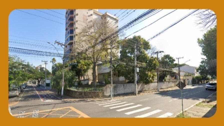 Foto 1 de 2: Terreno em leilão em Campos Dos Goytacazes - RJ, bairro Centro — IMÓVEL NA RUA BARONESA DA LAGOA DOURADA, Nº 160, CENTRO, CAMPOS DOS GOYTACAZES/RJ. TERRENO MEDINDO APROXIMADAMENTE 1.126M², CONTÉM UM PRÉDIO COM 2 PAVIMENTOS, E OUTRO PRÉDIO MENOR NOS FUNDOS.__