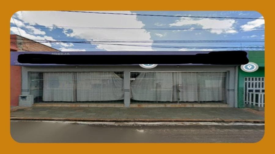 Foto 1 de 2: Comercial em leilão em Uberaba - MG, bairro Vila Araxá — IMÓVEL COMERCIAL EDIFICADO SOBRE O LOTE 8 DA QUADRA G, LOCALIZADO NA AVENIDA ANTÔNIO RODRIGUES DA CUNHA CASTRO, Nº 345, VILA ARAXÁ, UBERABA/MG. ATUALMENTE FUNCIONA UMA IGREJA.