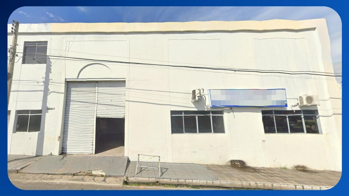 Foto 1 de 3: Comercial em leilão em Juazeiro Do Norte - CE, bairro Pirajá — PRÉDIO COMERCIAL - Av. Presidente Castelo Branco, 2754, Pirajá, Juazeiro do Norte/CE