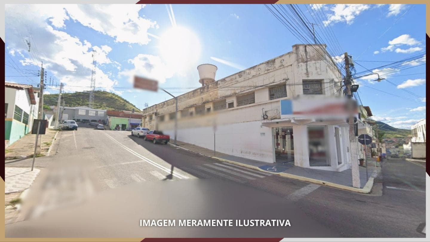 Comercial em leilão em Orós - CE — Conjunto de cinco prédios, tipo armazém, cada um medindo 630m², Orós/CE