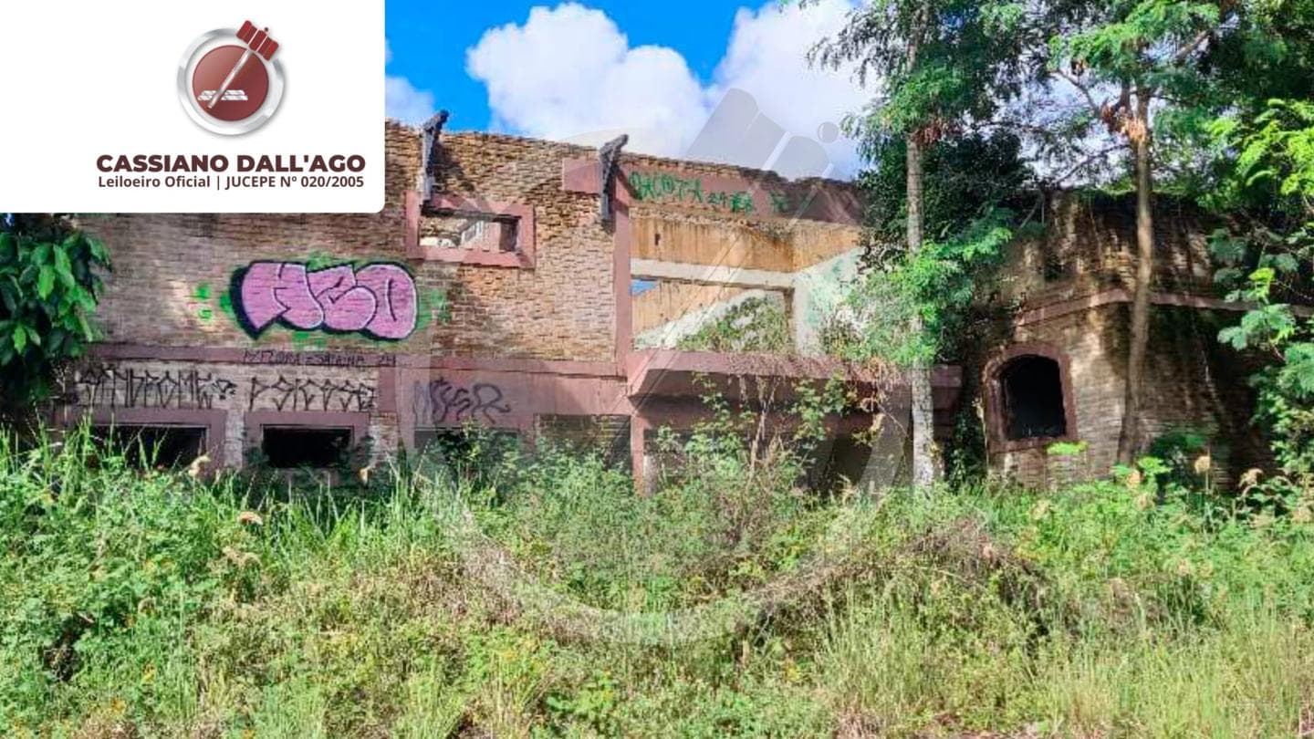 Foto 2 de 3: Casa em leilão em Maceió - AL, bairro Santa Amélia — Imóvel, com área de 732,66m², quadra F do Loteamento Costa Rego, situado na Av. Jorge Montenegro Barros, nº 2720, Santa Amélia, Maceió/AL