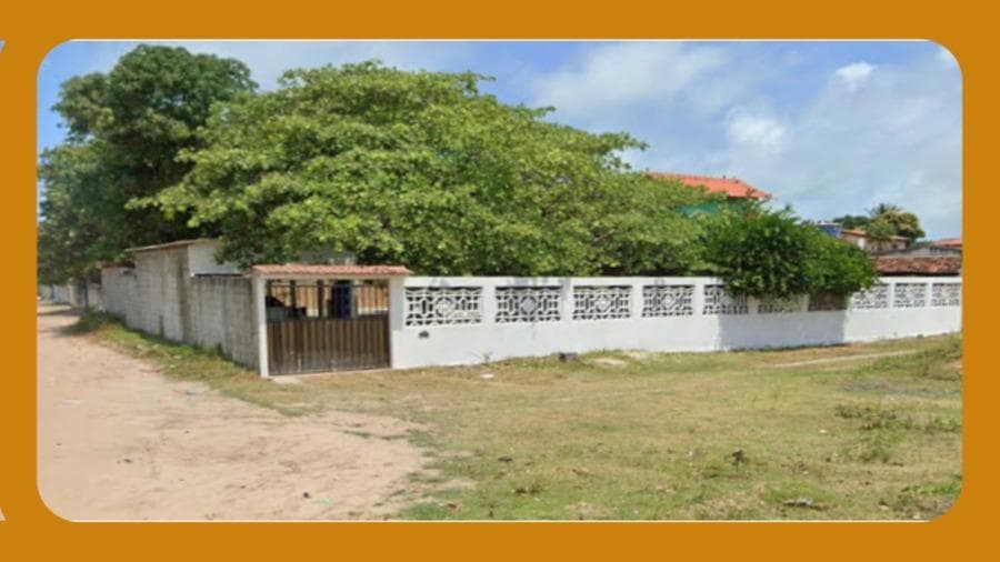 Foto 1 de 2: Terreno em leilão em Ilha De Itamaracá - PE — LOTE DE TERRENO COM EDIFICAÇÕES SOB Nº 09, QUADRA 28, DO LOTEAMENTO RECREIO III, ILHA DE ITAMARACÁ/PE. COM ÁREA DE 582,63M². O IMÓVEL FICA NA ESQUINA DA RUA WILSON JANSEN (OU RUA DOMOREIRAS) E AV. JOÃO RIOS. __