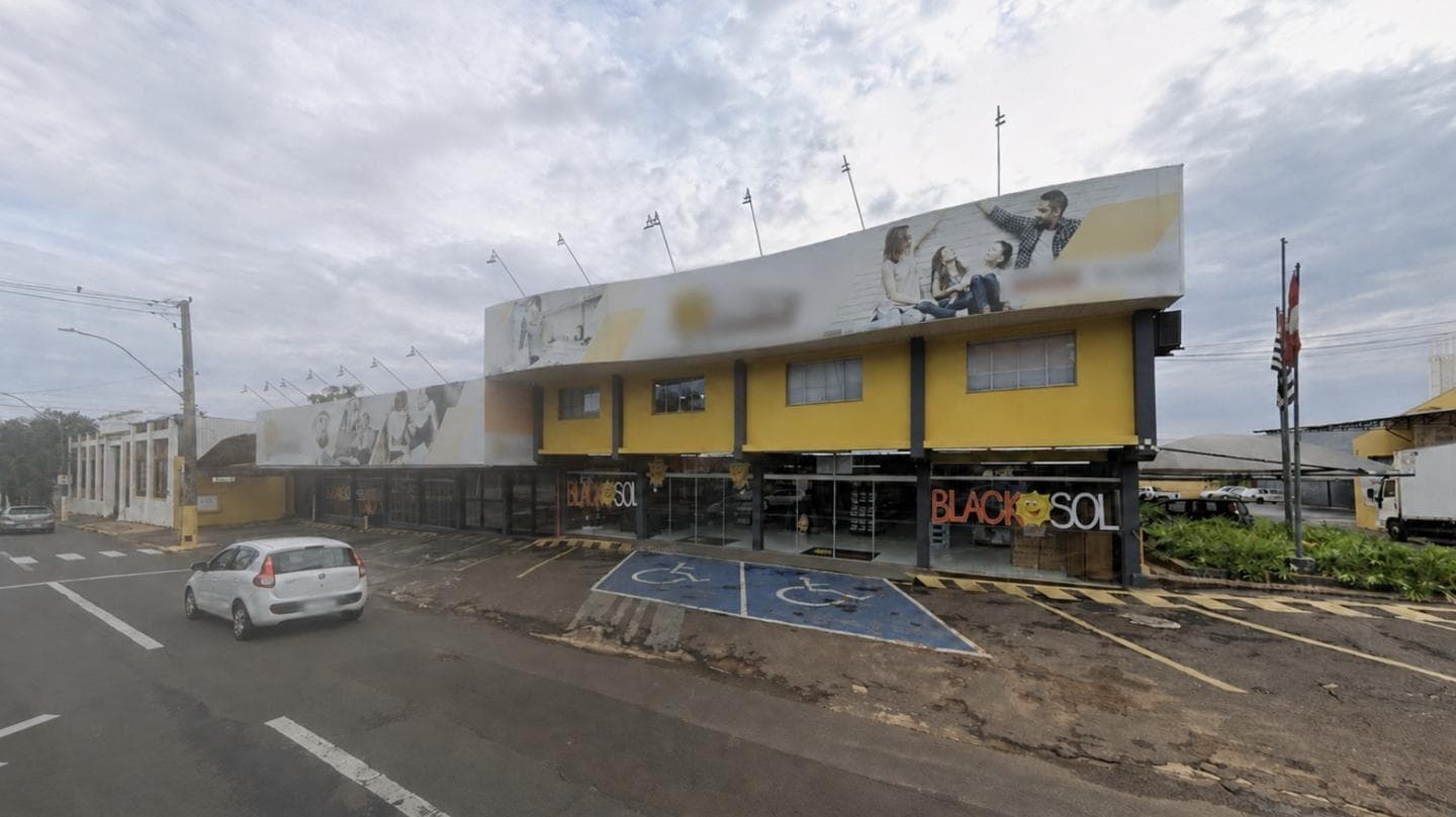 Foto 1 de 4: Comercial em leilão em Marília - SP, bairro Somenzari — Imóvel Comercial, A.T.: 4.141m², A.C.: 4.512m², Somenzari, Marília/SP