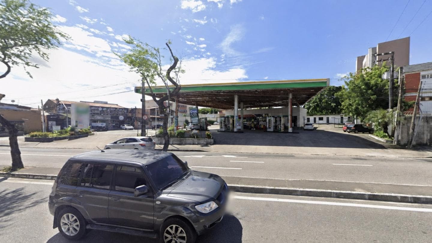 Foto 1 de 4: Comercial em leilão em Fortaleza - CE, bairro Dionísio Torres — Posto de Combustíveis, A.T.: +- 3.933m², Dionísio Torres, Fortaleza/CE