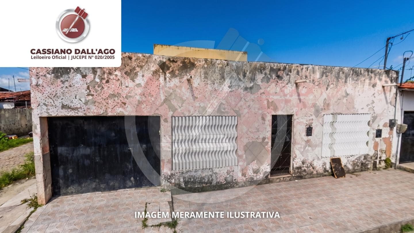 Foto 2 de 4: Casa em leilão em Maracanaú - CE, bairro Jereissati I — Casa, com área construída de 188,00m², edificada em um terreno de 240,00m², situada à Rua 33, nº 409, Jereissati I, Maracanaú/CE