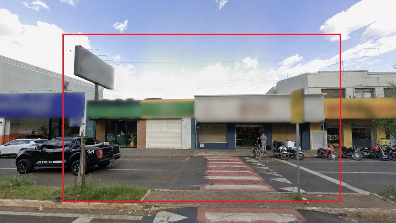 Foto 1 de 4: Comercial em leilão em Uberaba - MG, bairro Sao Benedito — Imóveis Comerciais, A.T.: 711m², A.C.: 826m², São Benedito, Uberaba/MG