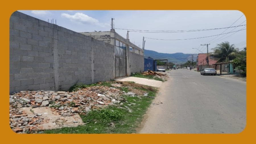 Foto 3 de 4: Terreno em leilão em Nova Iguaçu - RJ, bairro Rosa dos Ventos — LOTE DE TERRENO Nº 01 DA QUADRA Nº 21, NA RUA LONDRES, ESQUINA COM A RUA LISBOA, ROSA DOS VENTOS, NOVA IGUAÇU/RJ, TERRENO PLANO PARCIALMENTE MURADO COM A ÁREA DE 286,24M².__