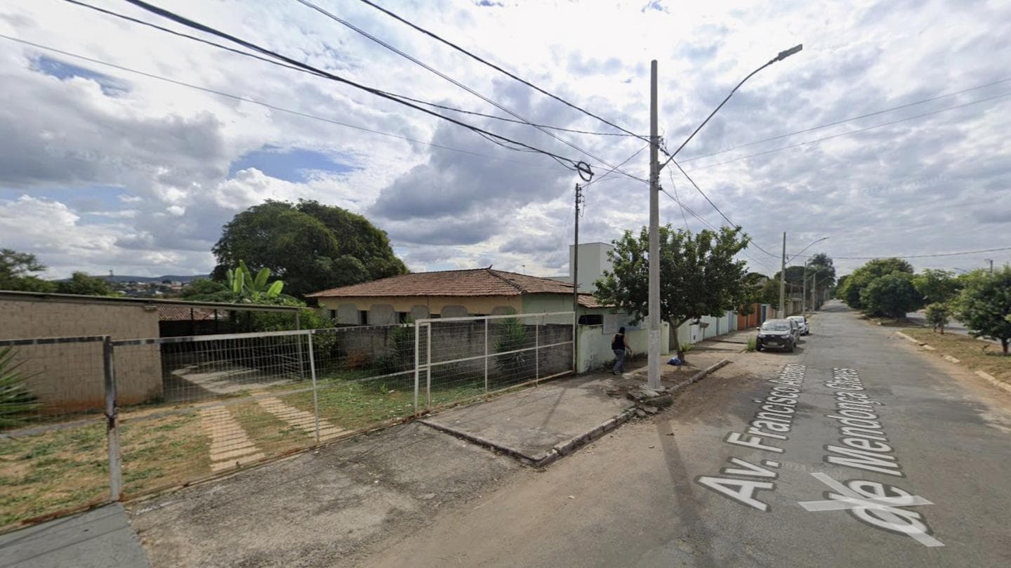 Foto 2 de 4: Casa em leilão em Sete Lagoas - MG, bairro Vapabucu — Casa, A.T.: 600m², Vapabucu, Sete Lagoas/MG