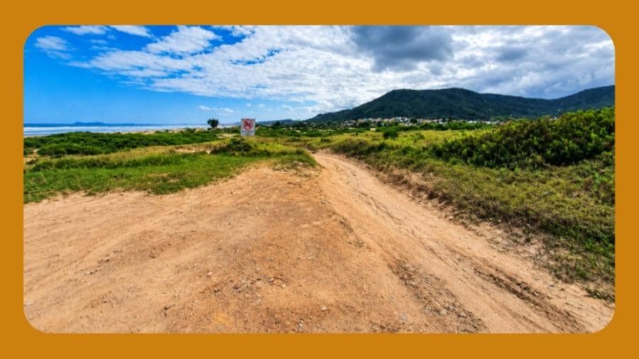 Foto 1 de 4: Terreno em leilão em Imbituba - SC — LOTE 06 DA QUADRA B-02, NO LOTEAMENTO SOLLAGE, IMBITUBA/SC. COM ÁREA DE 450,00M². __