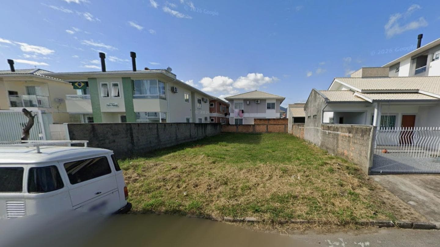 Foto 1 de 3: Terreno em leilão em Palhoça - SC, bairro Nova Palhoca — Terreno, A.T.: 302m², Nova Palhoça, Palhoça/SC