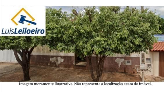 Casa em leilão em Ituiutaba - MG — Casa localizada na Rua Ademar de Barros, 15, do Bairro Bela Vista - MG