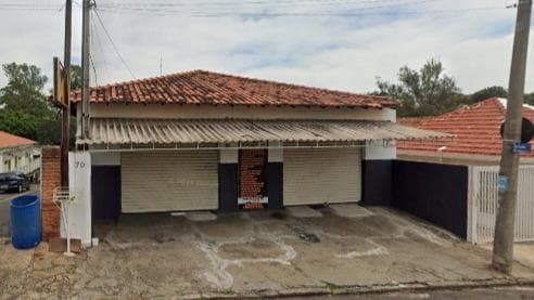 Comercial em leilão em Botucatu - SP — Imóvel localizado na Rua dos Costas, 70 - V. São Lucio