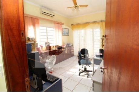 Foto 28 de 29: Casa em leilão em Araçatuba - SP, bairro Jardim do Prado — Jardim do Prado - Araçatuba - SP - Casa - 457,04 m² (a.c.) e 520,00 m² (a.t.)