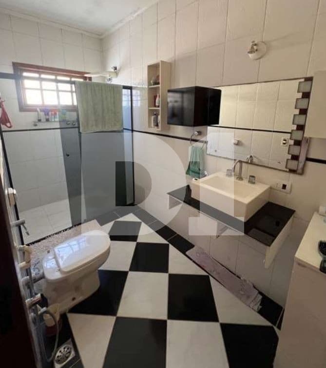 Foto 21 de 44: Casa em leilão em Vinhedo - SP — Vista Alegre - Vinhedo - SP - Casa em condominio - 820,00 m² (a.c.) e 800,00 m² (a.t.)