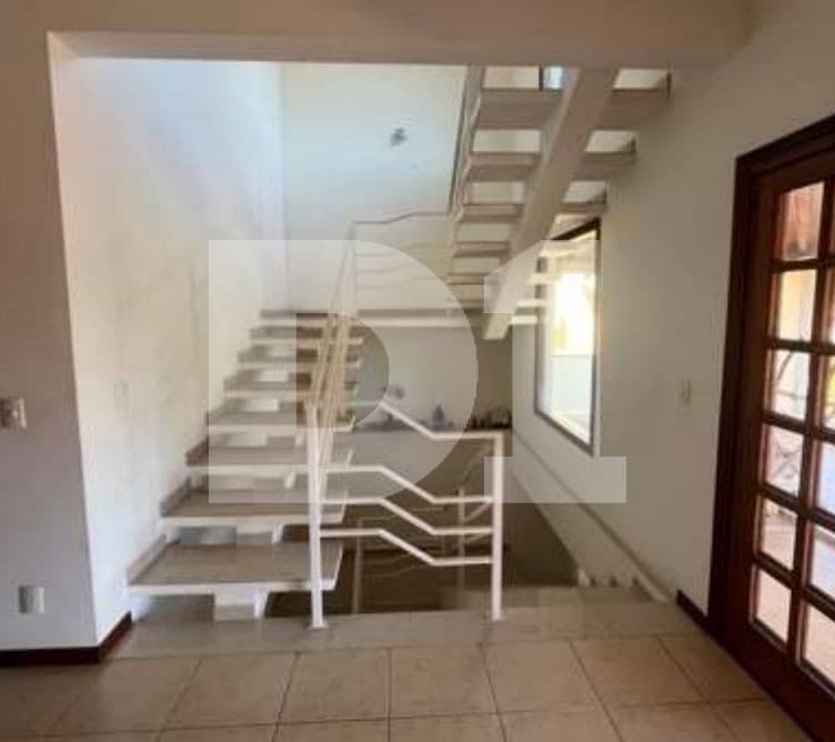 Foto 19 de 44: Casa em leilão em Vinhedo - SP — Vista Alegre - Vinhedo - SP - Casa em condominio - 820,00 m² (a.c.) e 800,00 m² (a.t.)