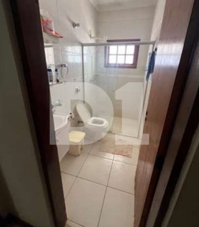 Foto 13 de 44: Casa em leilão em Vinhedo - SP — Vista Alegre - Vinhedo - SP - Casa em condominio - 820,00 m² (a.c.) e 800,00 m² (a.t.)