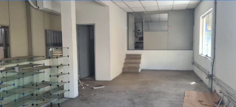 Foto 10 de 13: Terreno em leilão em Volta Redonda - RJ — LOTE 001 Imovel com 360m², Volta Redonda-RJ