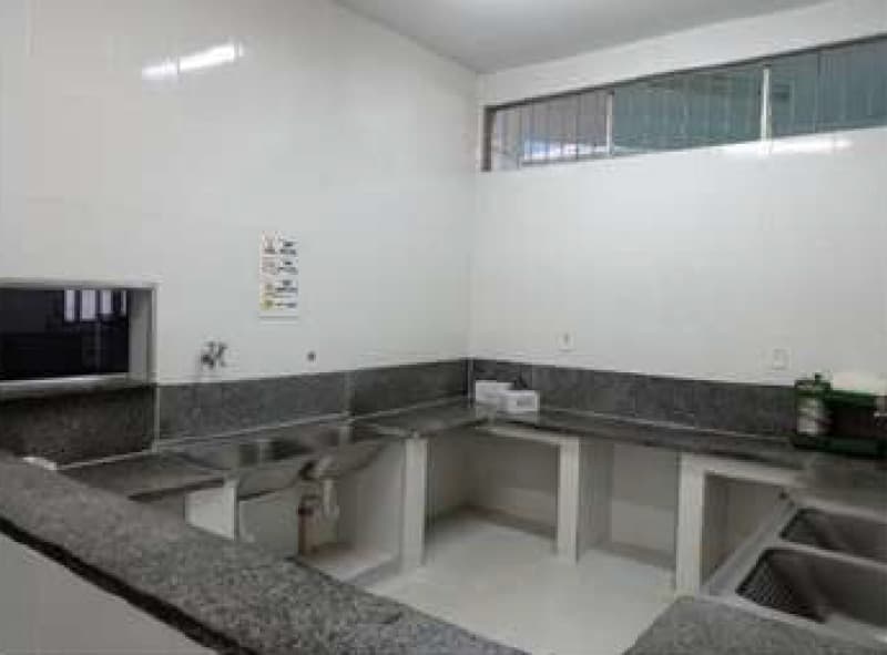 Foto 5 de 31: Terreno em leilão em Macaé - RJ — LOTE 001 Terreno com 630m²