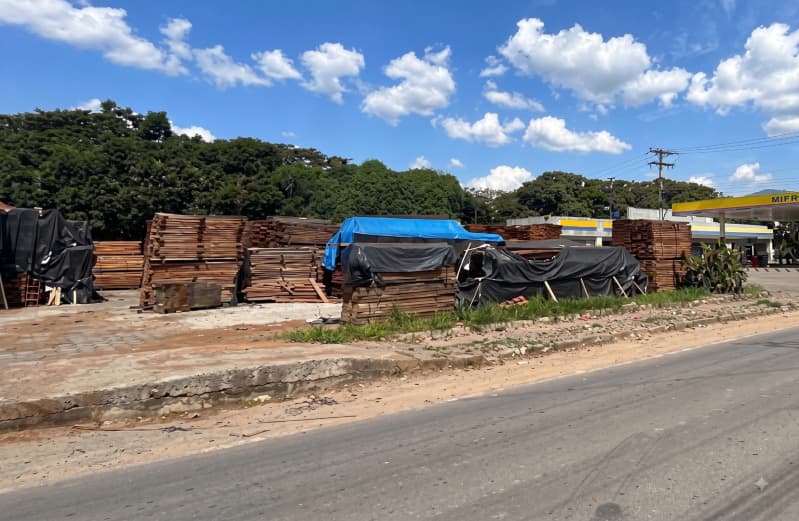 Foto 1 de 3: Terreno em leilão em Iúna - ES, bairro Niterói — LOTE 001 LOTE DE TERRENO URBANO EM IÚNA-ES