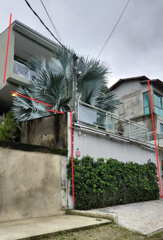 Foto 2 de 11: Terreno em leilão em Niterói - RJ, bairro Maravista — LOTE 001 Lote com construção