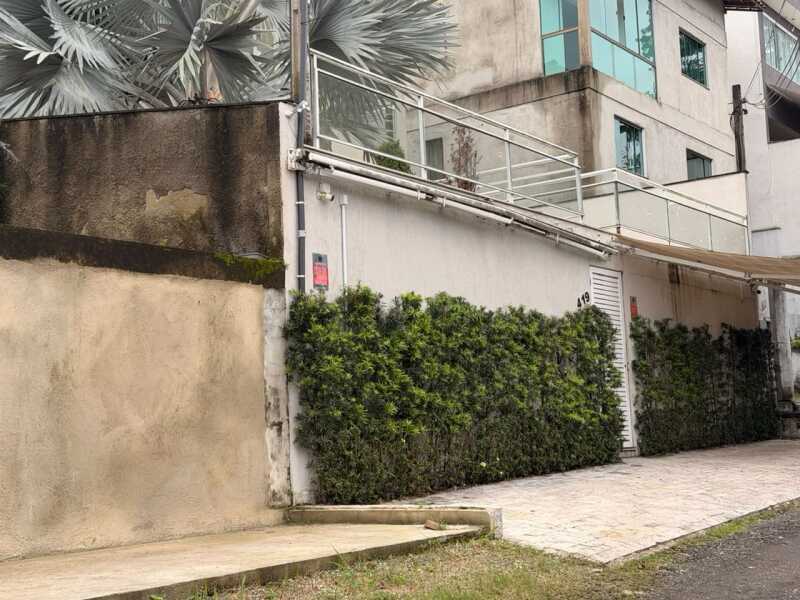 Foto 5 de 11: Terreno em leilão em Niterói - RJ, bairro Maravista — LOTE 001 Lote com construção