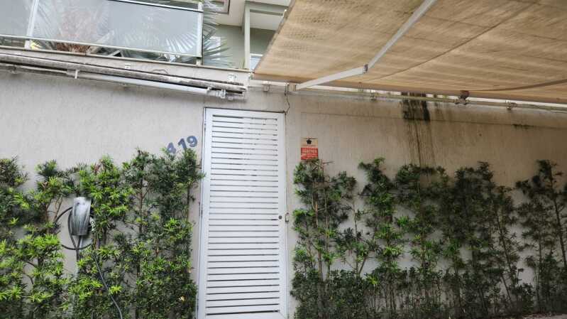 Foto 6 de 11: Terreno em leilão em Niterói - RJ, bairro Maravista — LOTE 001 Lote com construção