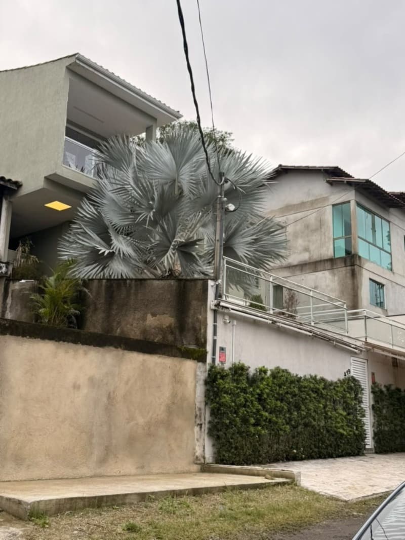 Foto 8 de 11: Terreno em leilão em Niterói - RJ, bairro Maravista — LOTE 001 Lote com construção