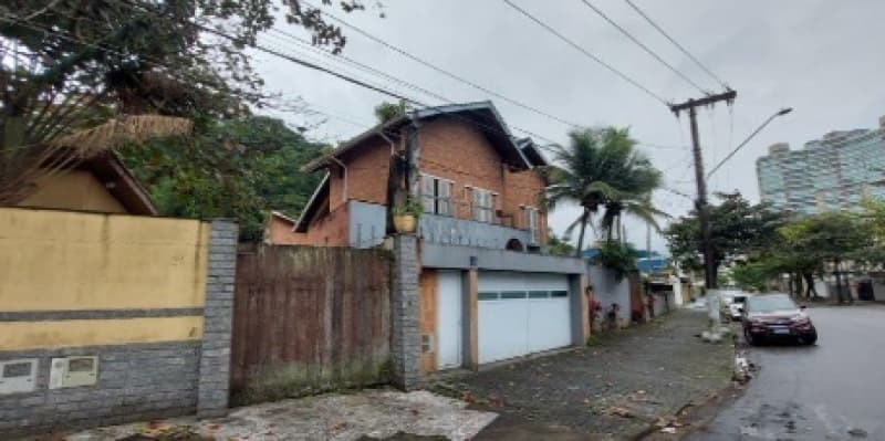 Foto 5 de 5: Terreno em leilão em Guarujá - SP — LOTE 001 LEILÃO JUDICIAL - Lote de terreno com sobrado de 567,83 m² - Jardim Três Marias, Guarujá -