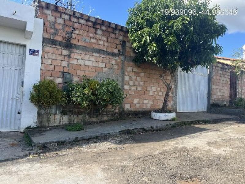 Casa em leilão em Nova Serrana - MG — LOTE 110 Casa com 57,05M² de Área Privativa em NOVA SERRANA/MG