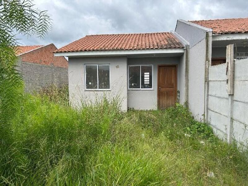 Casa em leilão em Ponta Grossa - PR — LOTE 233 Casa com 45,13M² de Área Privativa em PONTA GROSSA/PR