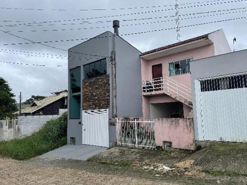 Casa em leilão em Palhoça - SC — LOTE 358 Casa com 94,32M² de Área Privativa em PALHOCA/SC