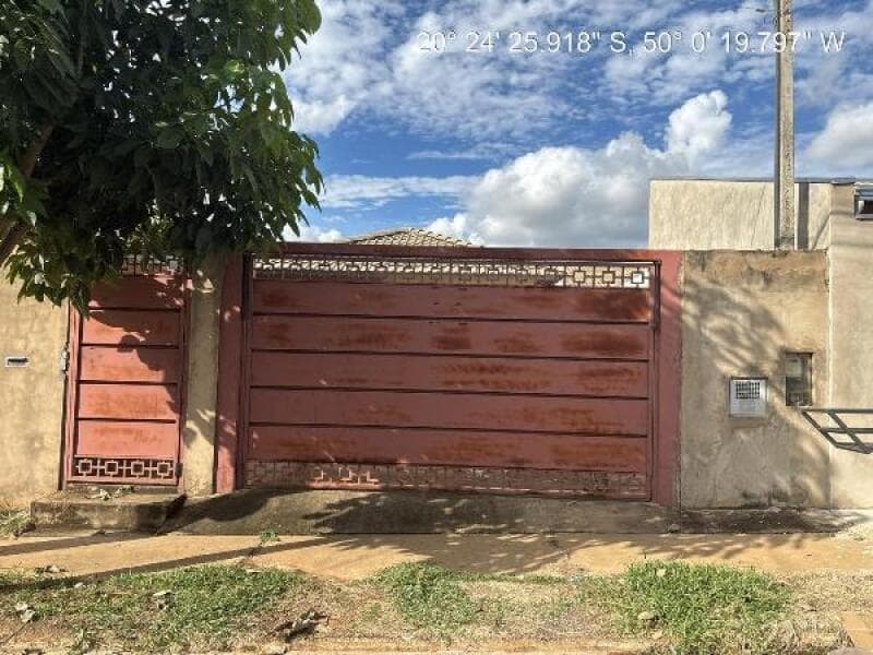 Casa em leilão em Votuporanga - SP — LOTE 500 Casa com 45,47M² de Área Privativa em VOTUPORANGA/SP