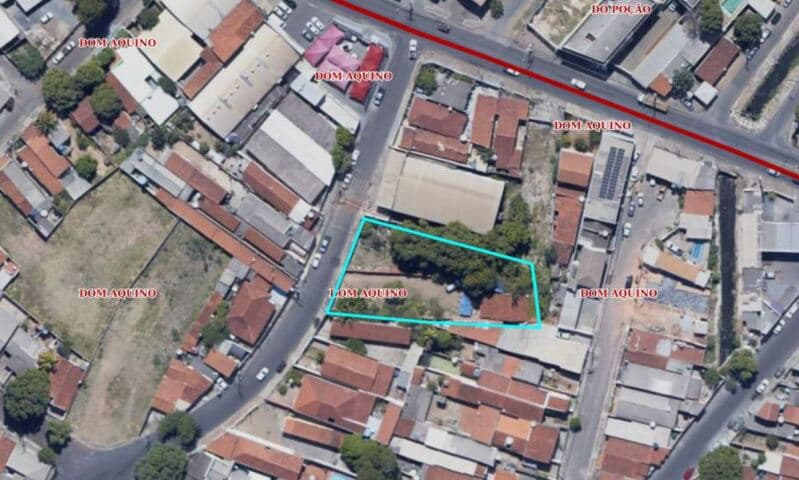 Foto 3 de 23: Terreno em leilão em Cuiabá - MT, bairro Dom Aquino — LOTE 001 Terreno com benfeitorias (casa). Com área do terreno de 1348,64m² e área construída de 82,9