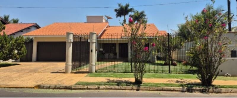 Foto 3 de 5: Casa em leilão em Sorriso - MT, bairro Centro Norte — LOTE 001 LEILÃO JUDICIAL - 2º VARA DE SORRISO - 1 IMÓVEL RESIDÊNCIAL