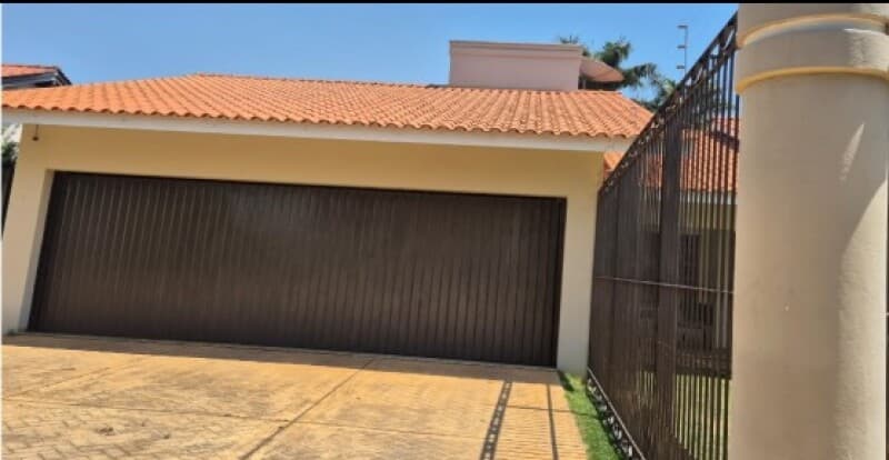 Foto 5 de 5: Casa em leilão em Sorriso - MT, bairro Centro Norte — LOTE 001 LEILÃO JUDICIAL - 2º VARA DE SORRISO - 1 IMÓVEL RESIDÊNCIAL