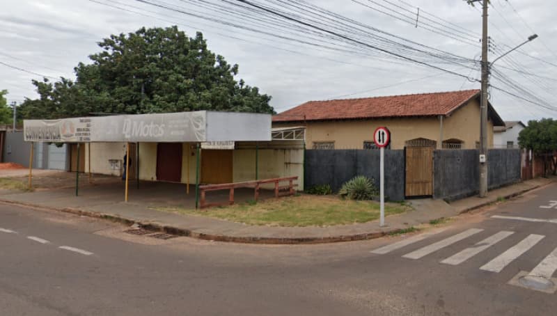 Foto 1 de 43: Terreno em leilão em Campo Grande - MS, bairro Vila Piratininga — LOTE 001 Imóvel residencial com 85m²+60m² em terreno de 360m² (Campo Grande-MS)