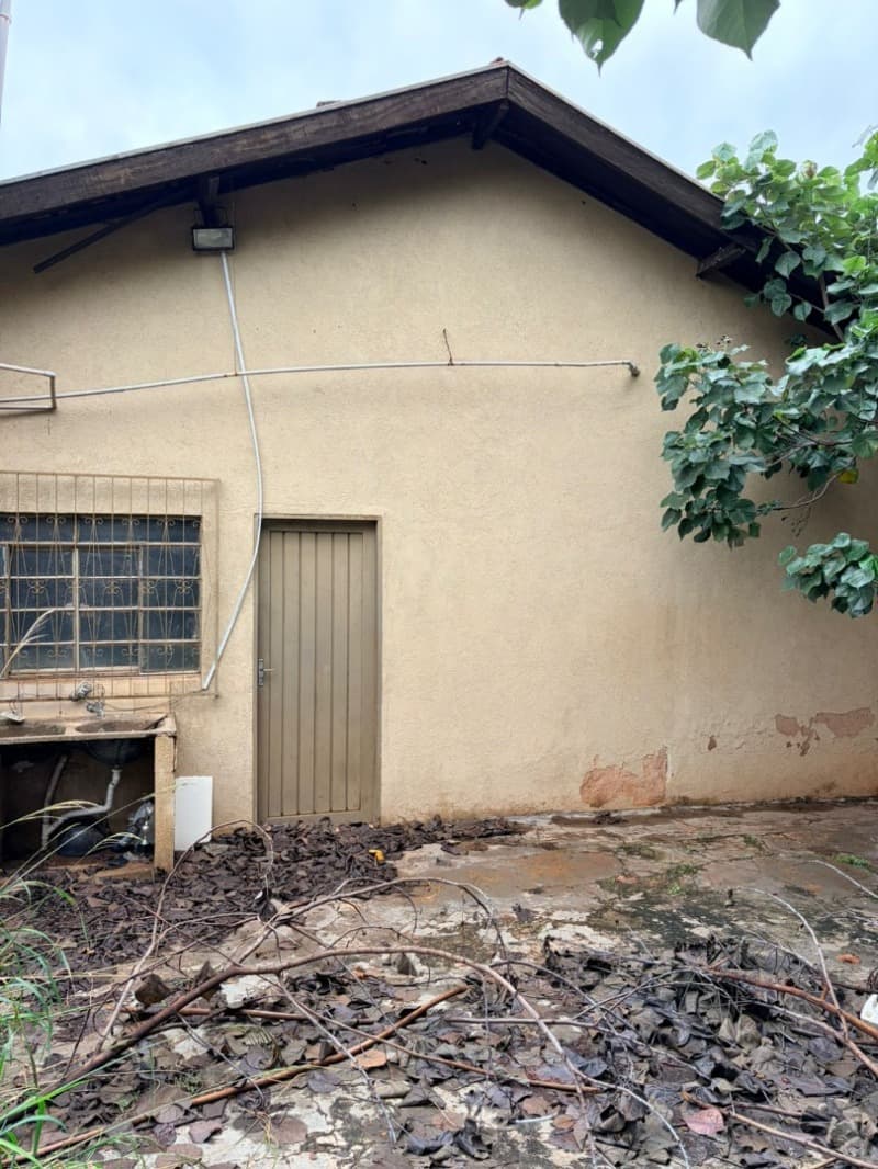 Foto 38 de 43: Terreno em leilão em Campo Grande - MS, bairro Vila Piratininga — LOTE 001 Imóvel residencial com 85m²+60m² em terreno de 360m² (Campo Grande-MS)